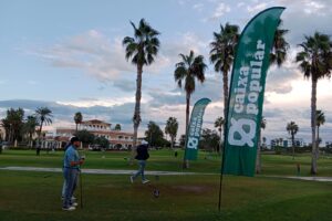 Vibrante tercera jornada del Circuito Sénior Caixa Popular en Oliva Golf