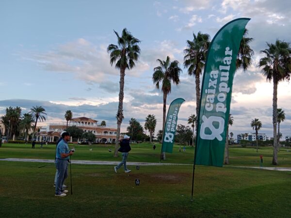 Vibrante tercera jornada del Circuito Sénior Caixa Popular en Oliva Golf