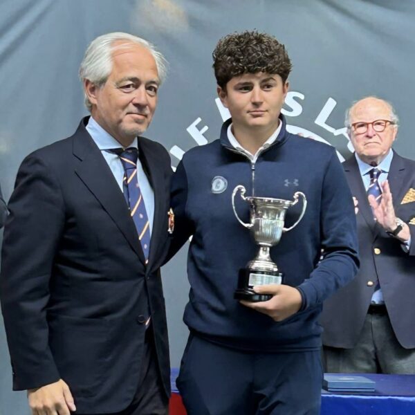 Ignacio Iglesias firma una gesta histórica y conquista el Campeonato de España S18