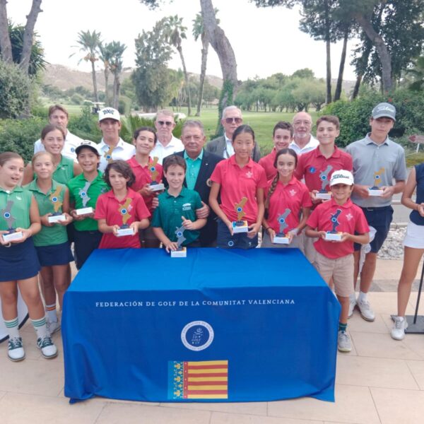 El golf juvenil valenciano brilla con fuerza en el RCG El Plantío
