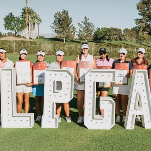 Carla Bernat ya es jugadora LPGA