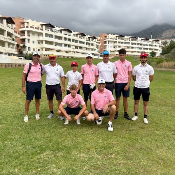 Gran experiencia para nuestros golfistas en el Nacional de FFAA
