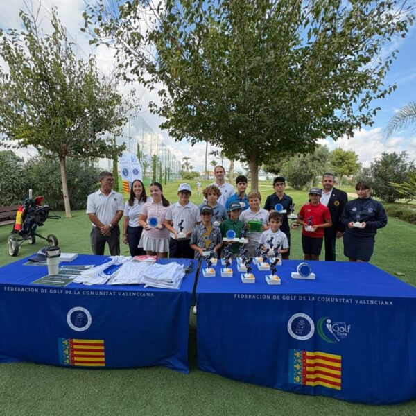 La Escuela de Golf de Elche corona a los campeones de la Final del Circuito Xiquets